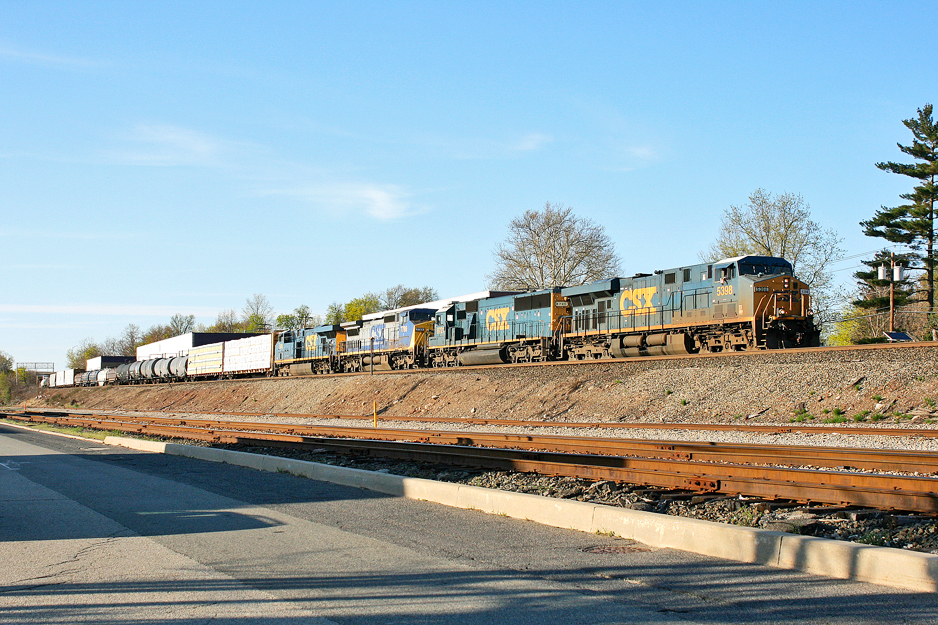 CSX 5398 on Q-409